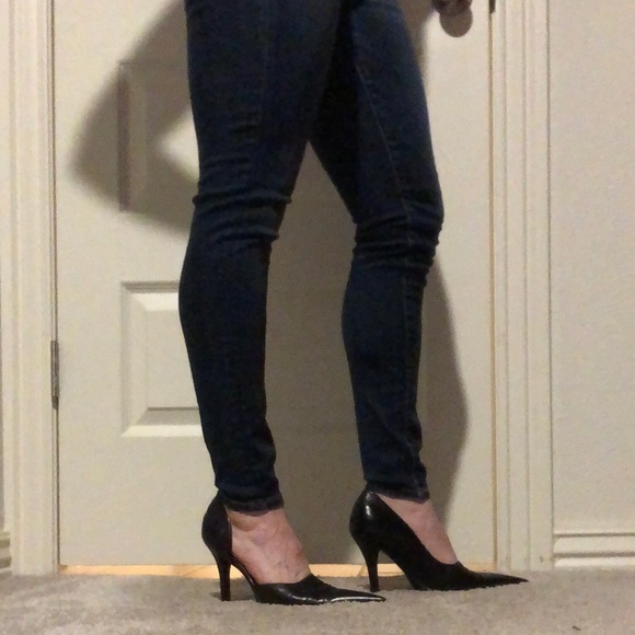 Carlos Santana pointy toe pumps - Picture 8 of 11